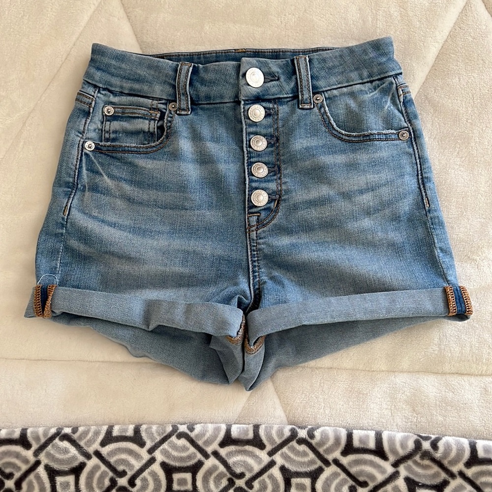 Curvy Hi-Rise Shorty